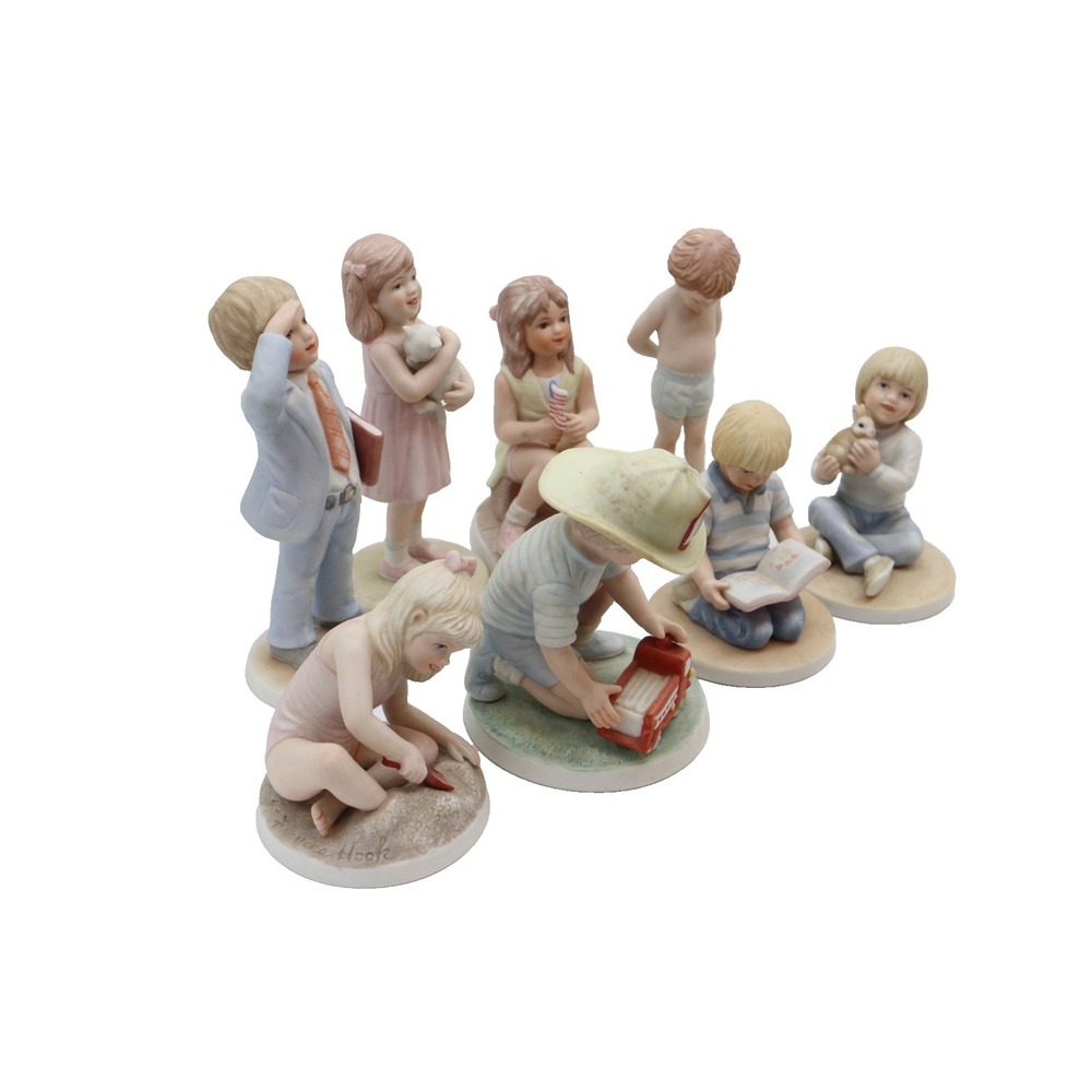 Lot 8 Frances Hook Ceramica Excelsis Roman World Book Figurines Mothers Love